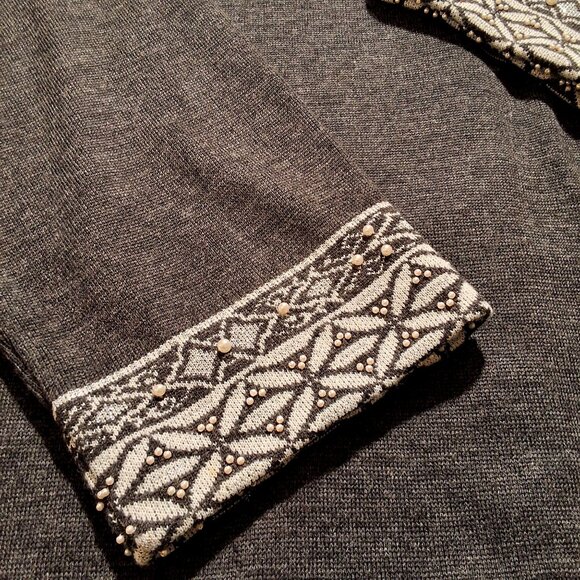 Theomiles Gray Wool Blend Tunic Sweater With Pearl Beaded Accents Keyhole Button - Picture 5 of 7